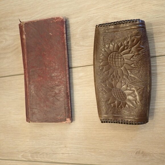 Antique Victorian Leather Wallet RR Railroad Tickets Stamps 1800s + Change purse - Picture 2 of 7